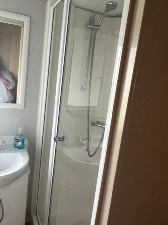 Lisa And Laddy Caravan Hire Meliden Esterno foto