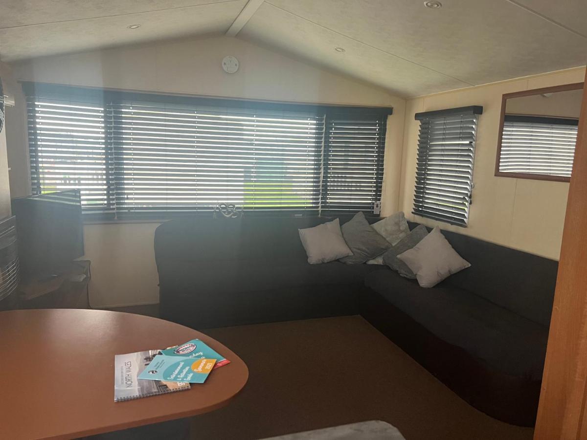 Lisa And Laddy Caravan Hire Meliden Esterno foto
